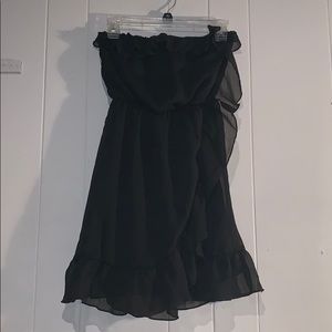 Cute Strapless Black Dress⭐️